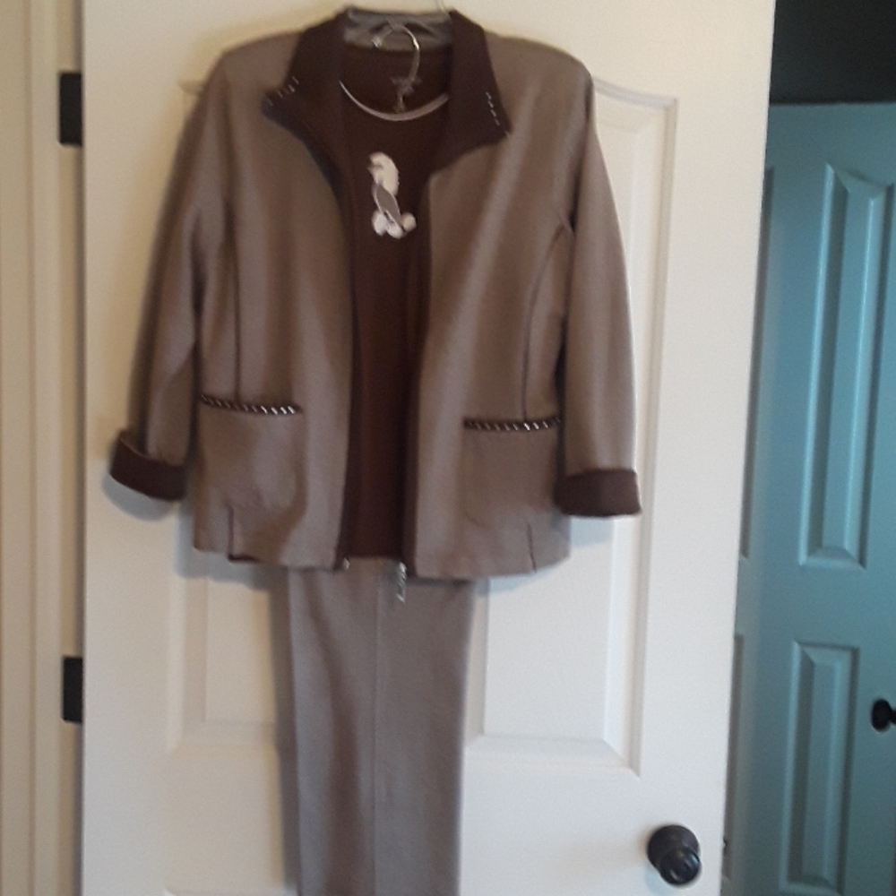 Allison Daley Pantsuit 3 piece